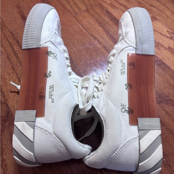 Off-White™ Low Vulcanized Canvas Sneaker White and Gray - Picture 7 of 12